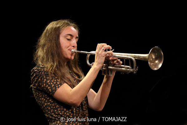INSTANTZZ: Alba Careta Group [Especial Jazzeñe 2021 VII] [Galería ...